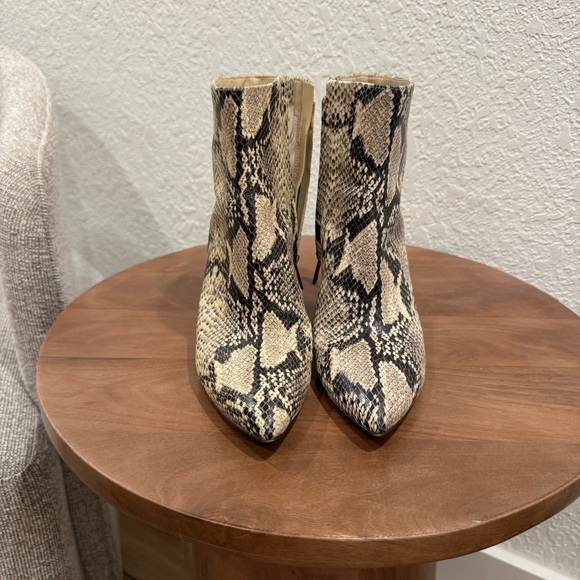 Sam Edelman Hilty Boot - Picture 3 of 7